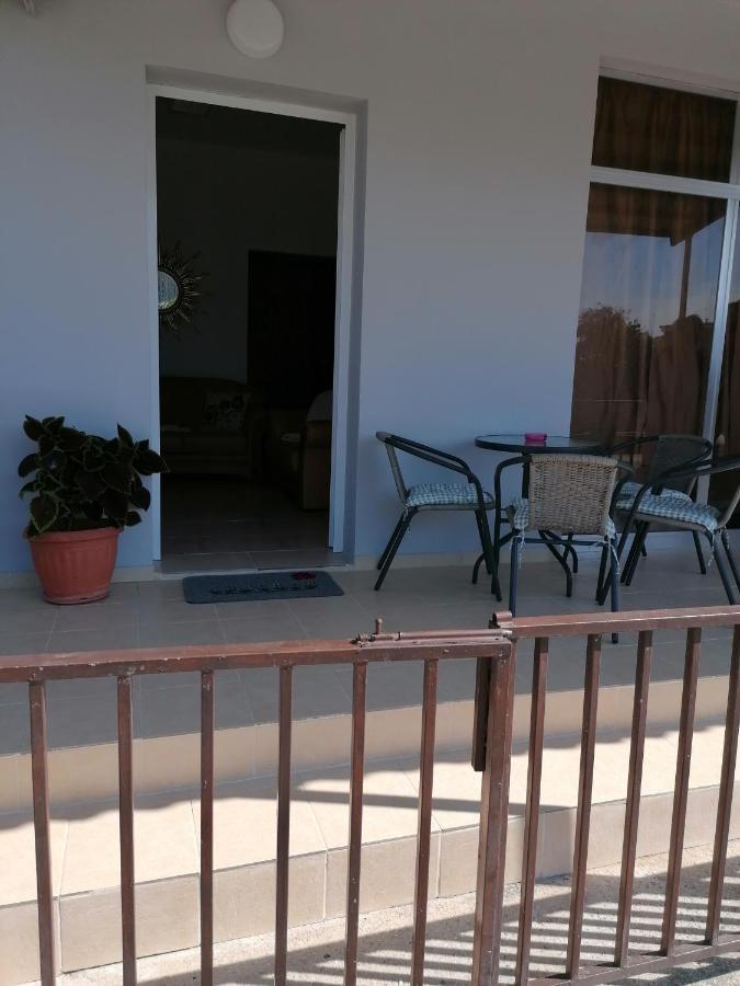 Hamboula Apartman Polis Kültér fotó
