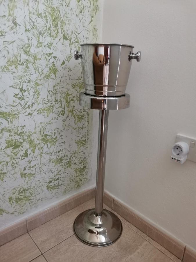 Hamboula Apartman Polis Kültér fotó