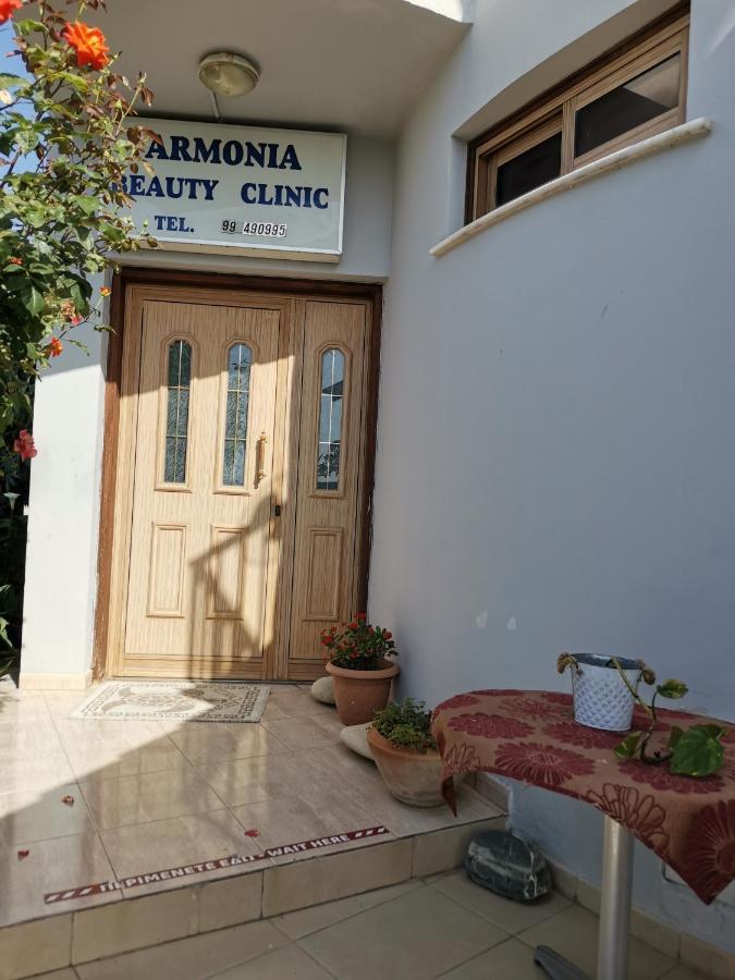 Hamboula Apartman Polis Kültér fotó